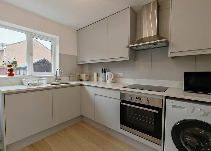 Edge With Parking Apartment